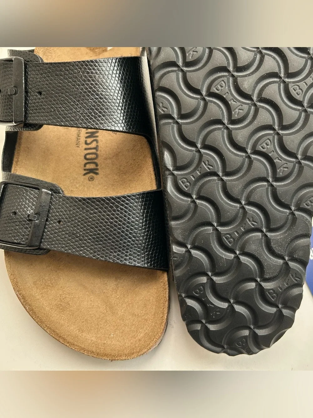Birkenstock Sandals Black Faux Leather Arizona two strap adjustable sandals
EU40 - Picture 5 of 5